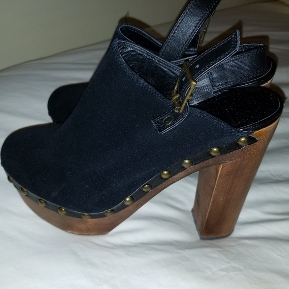 Blk Suede Studded Clogs Sz 8 - Picture 3 of 7